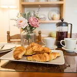 Bruet Holiday home *